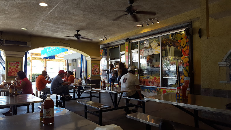 Taco's & Mariscos El Antojito