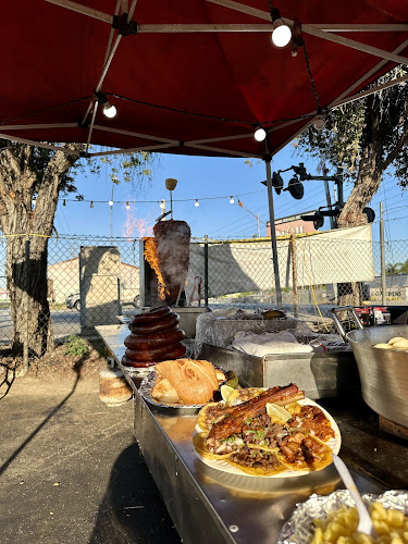 Tacos Los de la Esquina