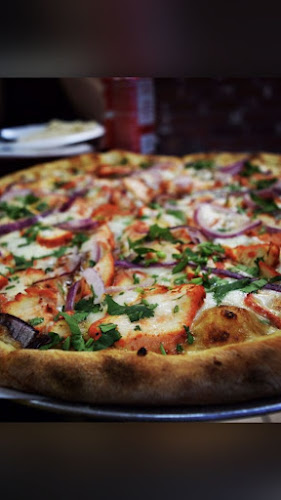 Tandoori Pizza