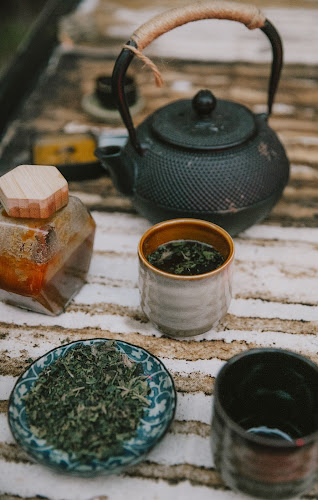 Teas With Bees
