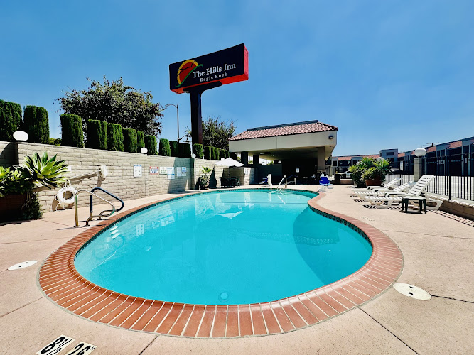 The Hills Inn Eagle Rock "Near Old Town Pasadena"