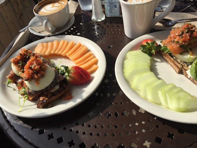 Urth Caffe Santa Monica